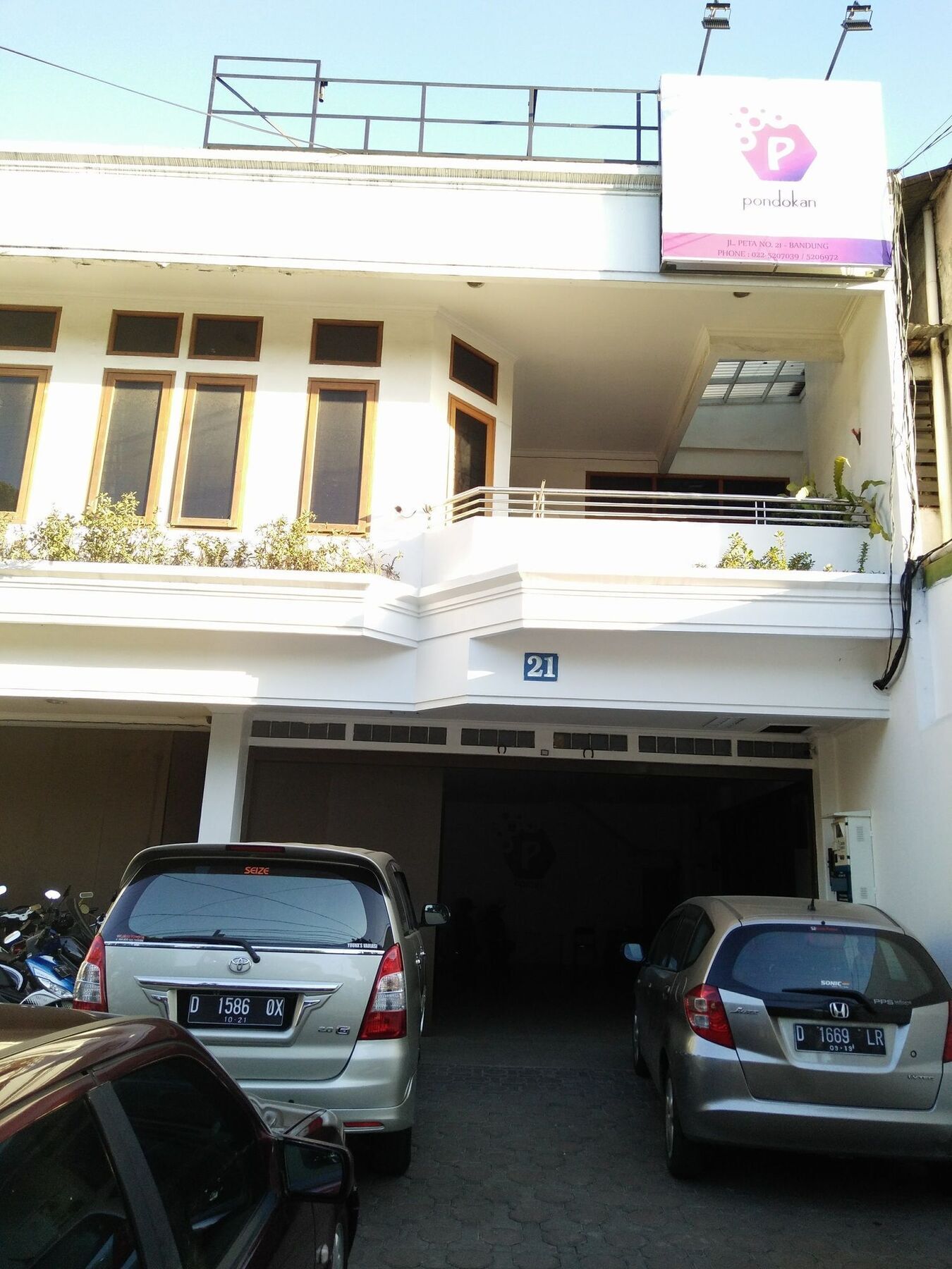 P Hostel Bandung Exterior foto